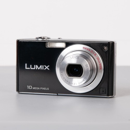 Has defect panasonic lumix - panasonic,